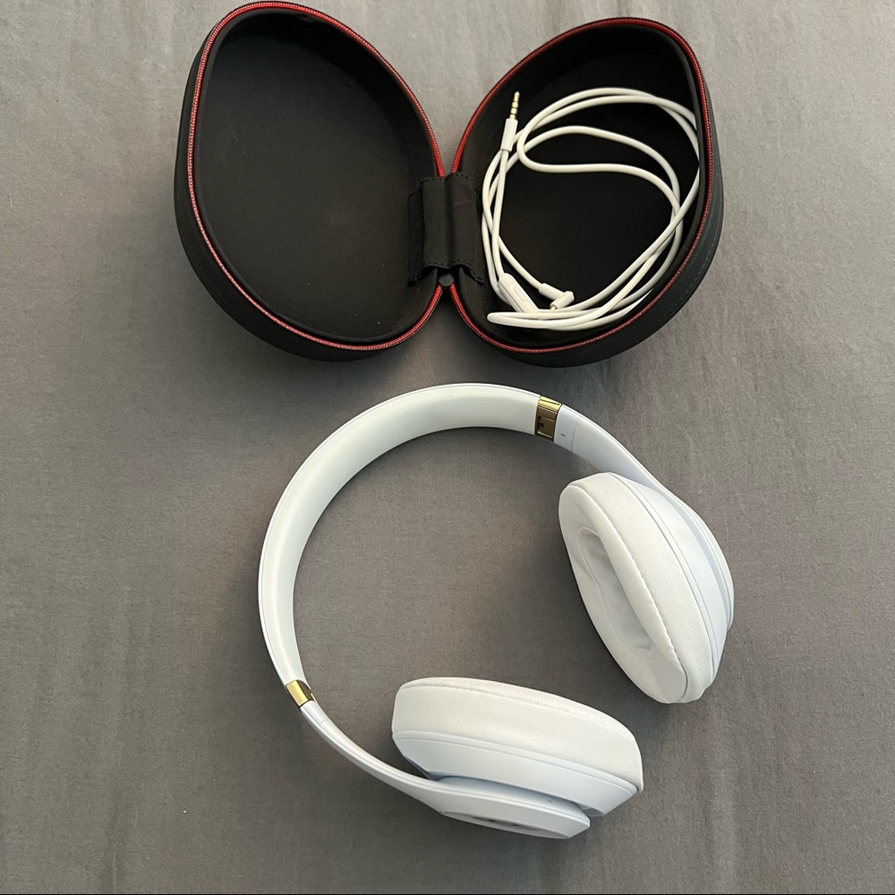 Beats studio3 headphones